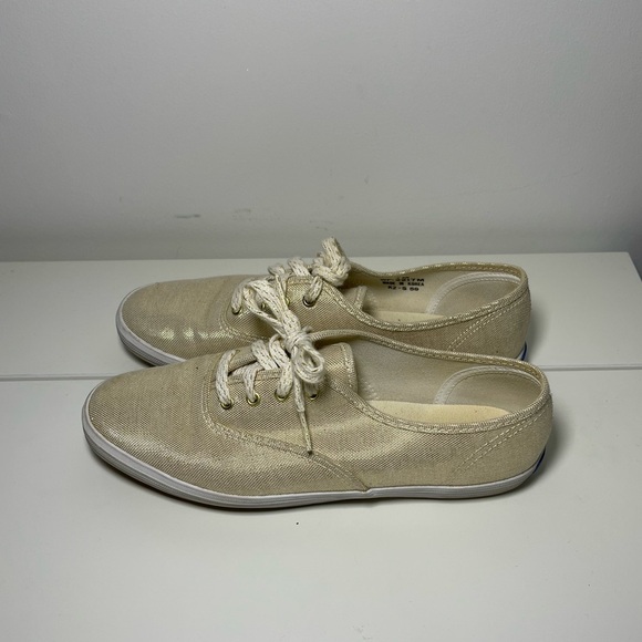 Ked’s women’s gold metallic vintage 90’s glitter tie up sneakers in 7 - Picture 4 of 7